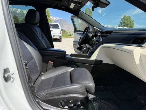Used 2016 Cadillac XTS Vsport Platinum AWD/4WD image 26
