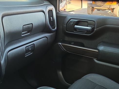 Used 2019 Chevrolet Silverado 1500 LT w/ All-Star Edition image 26