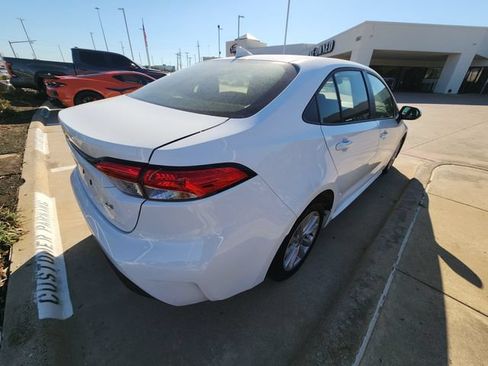 Used 2026 Toyota Corolla LE w/ LE Premium Package FWD image 6