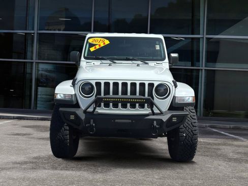 Used 2019 Jeep Wrangler Unlimited Sahara w/ Cold Weather Group AWD/4WD image 4