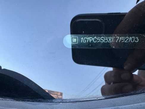 Used 2015 Chevrolet Cruze LT image 26