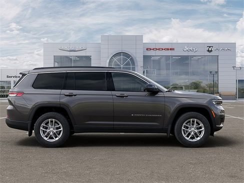 New 2025 Jeep Grand Cherokee L Laredo image 21