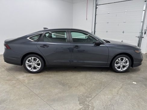 New 2025 Honda Accord LX image 4