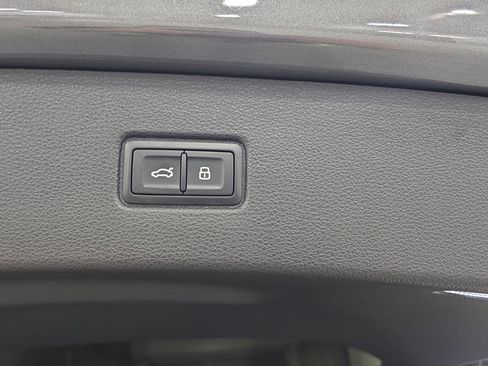 Used 2025 Audi Q7 3.0T Premium Plus image 13