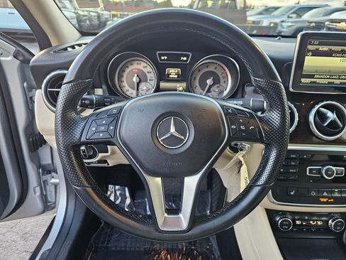 Used 2015 Mercedes-Benz GLA 250 image 22