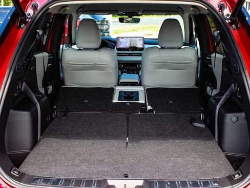 Used 2025 Mitsubishi Outlander SE AWD/4WD image 46