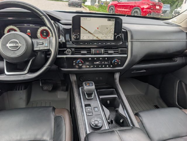 Used 2022 Nissan Pathfinder Platinum w/ Cargo Package AWD/4WD image 21