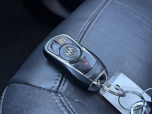 Used 2017 Buick Encore Essence image 26