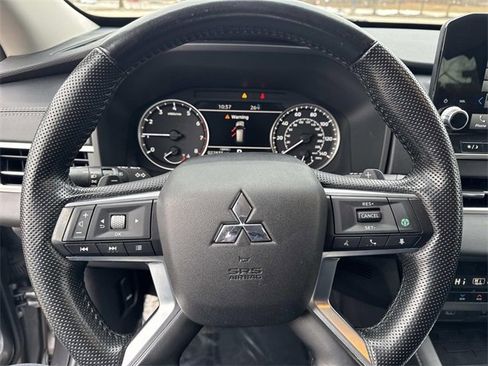 Used 2022 Mitsubishi Outlander SEL image 23