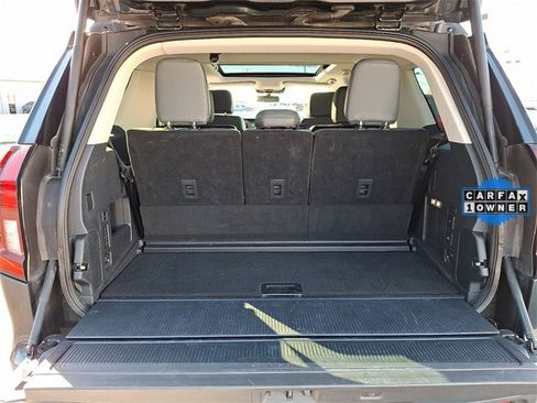 Used 2025 Ford Expedition Active image 29