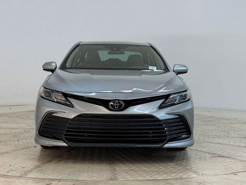 Used 2024 Toyota Camry LE image 6