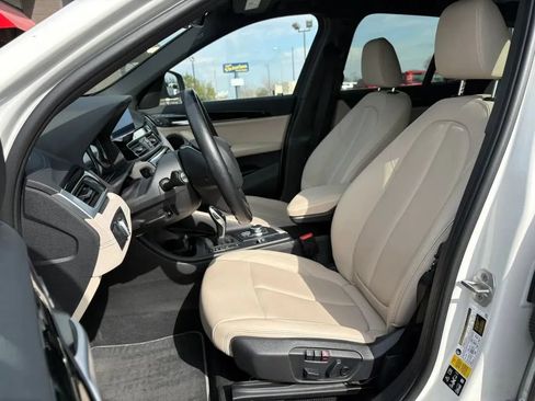 Used 2022 BMW X1 xDrive28i w/ Convenience Package AWD/4WD image 21