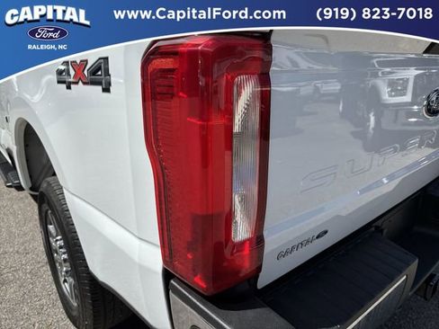 Used 2025 Ford F250 XLT AWD/4WD image 15