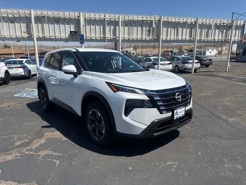 New 2025 Nissan Rogue SV FWD image 3