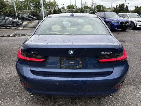 Certified 2022 BMW 330i xDrive Sedan w/ Driving Assistance Package AWD/4WD image 7