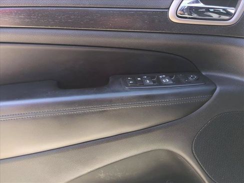 Used 2016 Jeep Grand Cherokee Laredo w/ Quick Order Package 23E RWD image 10