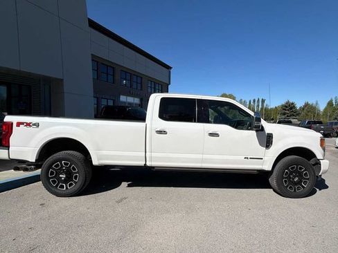 Used 2017 Ford F350 Platinum w/ Platinum Ultimate Package AWD/4WD image 8