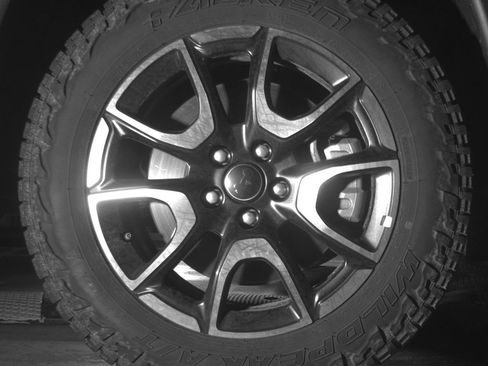 Used 2025 Jeep Compass Trailhawk image 13