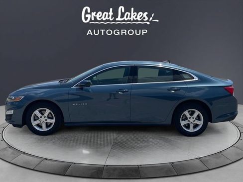 Used 2024 Chevrolet Malibu LS FWD image 2