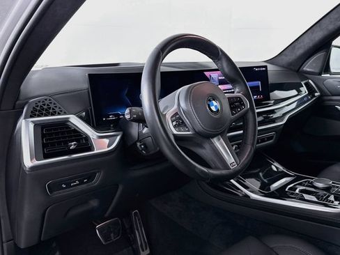 Used 2026 BMW X7 xDrive40i AWD/4WD image 9