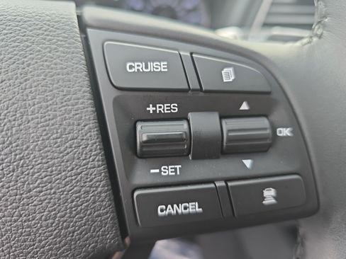 Used 2017 Genesis G80 3.8 image 17