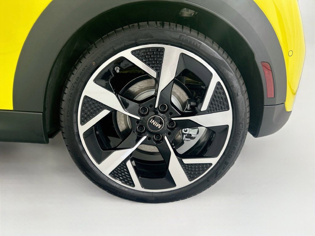New 2027 MINI Cooper 2-Door Hardtop FWD image 28