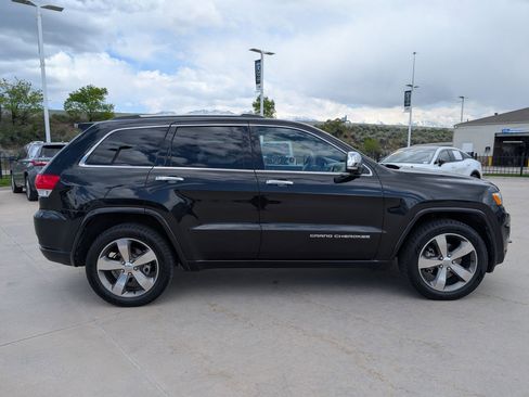 Used 2015 Jeep Grand Cherokee Overland w/ Advanced Technology Group AWD/4WD image 6