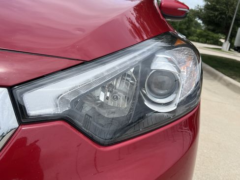 Used 2014 Kia Forte EX w/ Premium Package FWD image 6