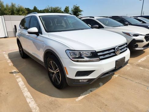 Used 2019 Volkswagen Tiguan SEL FWD image 1