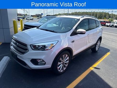 Used 2017 Ford Escape Titanium w/ Equipment Group 301A AWD/4WD image 4