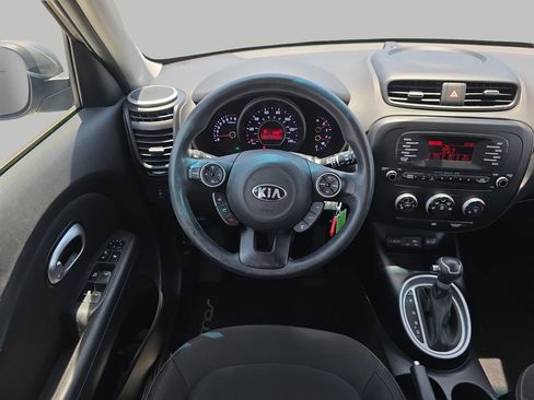 Used 2016 Kia Soul FWD image 14