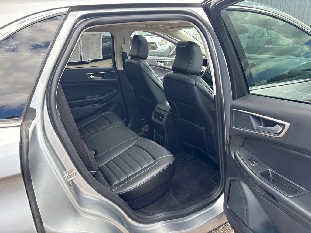 Used 2024 Ford Edge SEL w/ Convenience Package AWD/4WD image 17