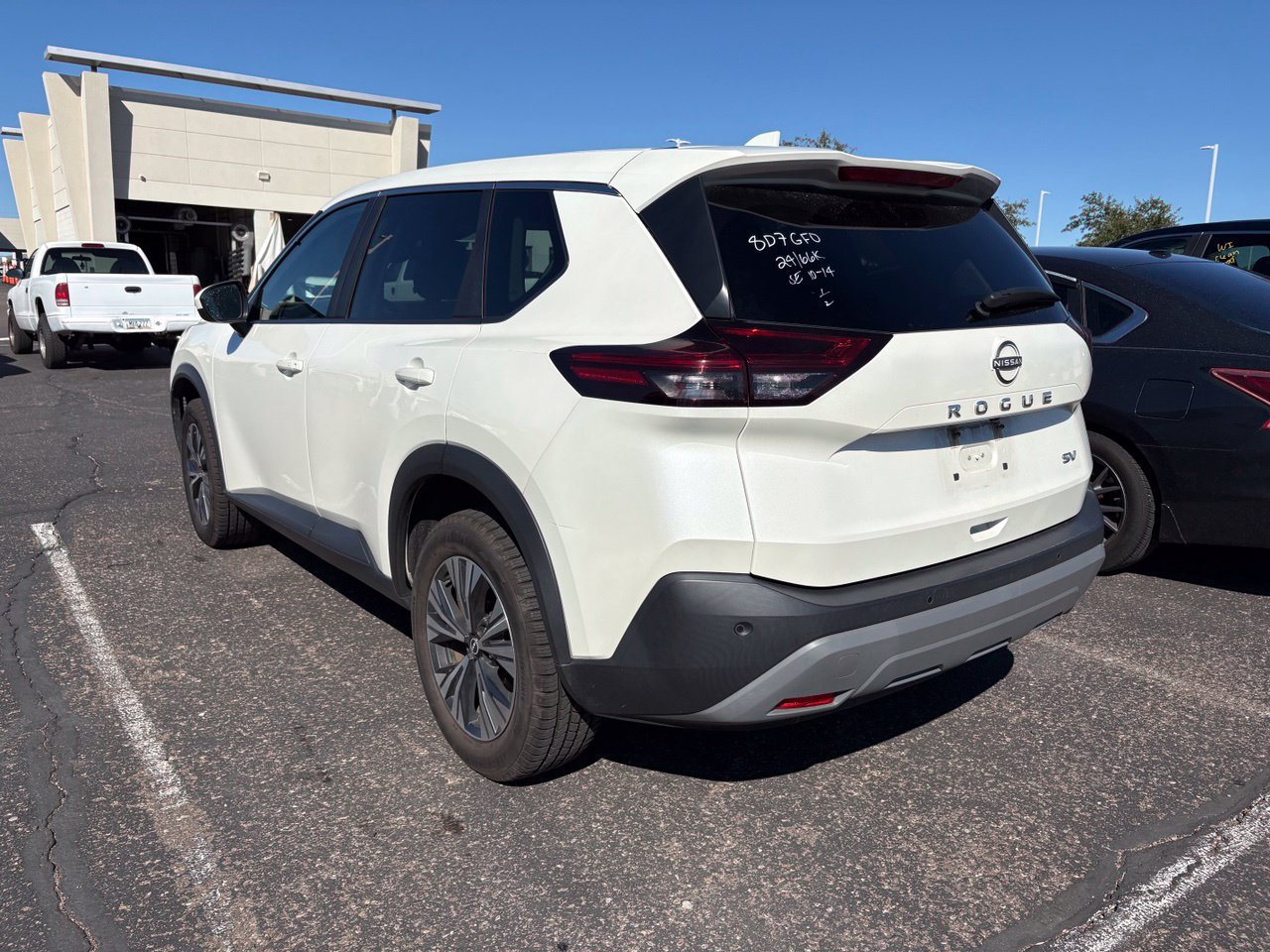 Certified 2023 Nissan Rogue SV FWD image 7