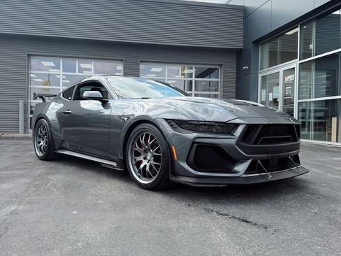 New 2026 Ford Mustang GT Premium w/ GT Performance Package RWD image 2