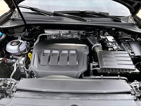 Used 2024 Audi Q3 2.0T Premium Plus w/ Premium Plus Package image 9