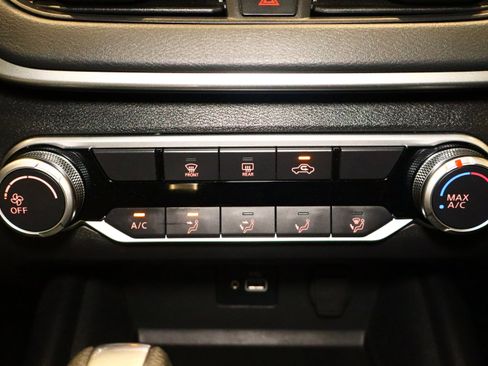 Used 2024 Nissan Altima 2.5 S image 19