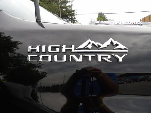 Used 2022 Chevrolet Silverado 3500 High Country w/ Safety Package II AWD/4WD image 14