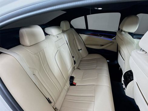 Used 2019 BMW 530i xDrive 530i xDrive w/ Convenience Package image 22