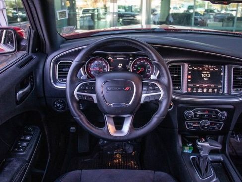 Used 2016 Dodge Charger R/T image 12