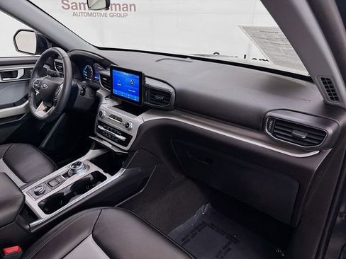 Used 2023 Ford Explorer XLT w/ Equipment Group 202A image 30