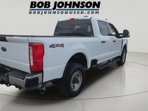 Used 2024 Ford F250 XLT AWD/4WD image 3