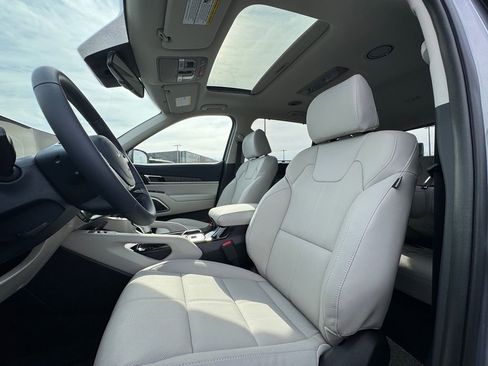 New 2025 Kia Telluride EX w/ EX Captain's Chair Package image 13