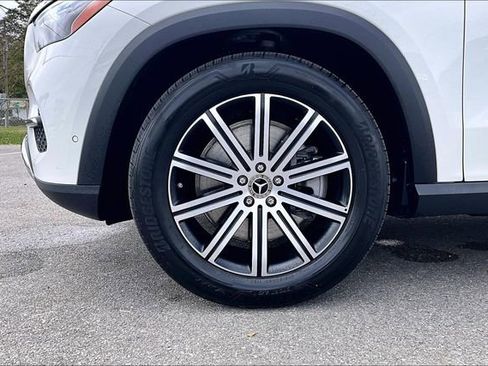 New 2025 Mercedes-Benz GLE 450e 4MATIC image 10