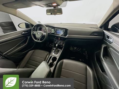 Used 2021 Volkswagen Jetta SE FWD image 23
