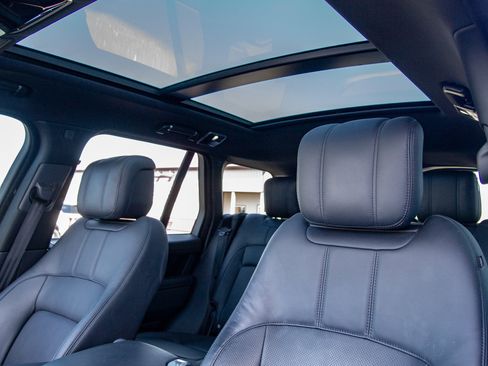 Used 2020 Land Rover Range Rover HSE image 26