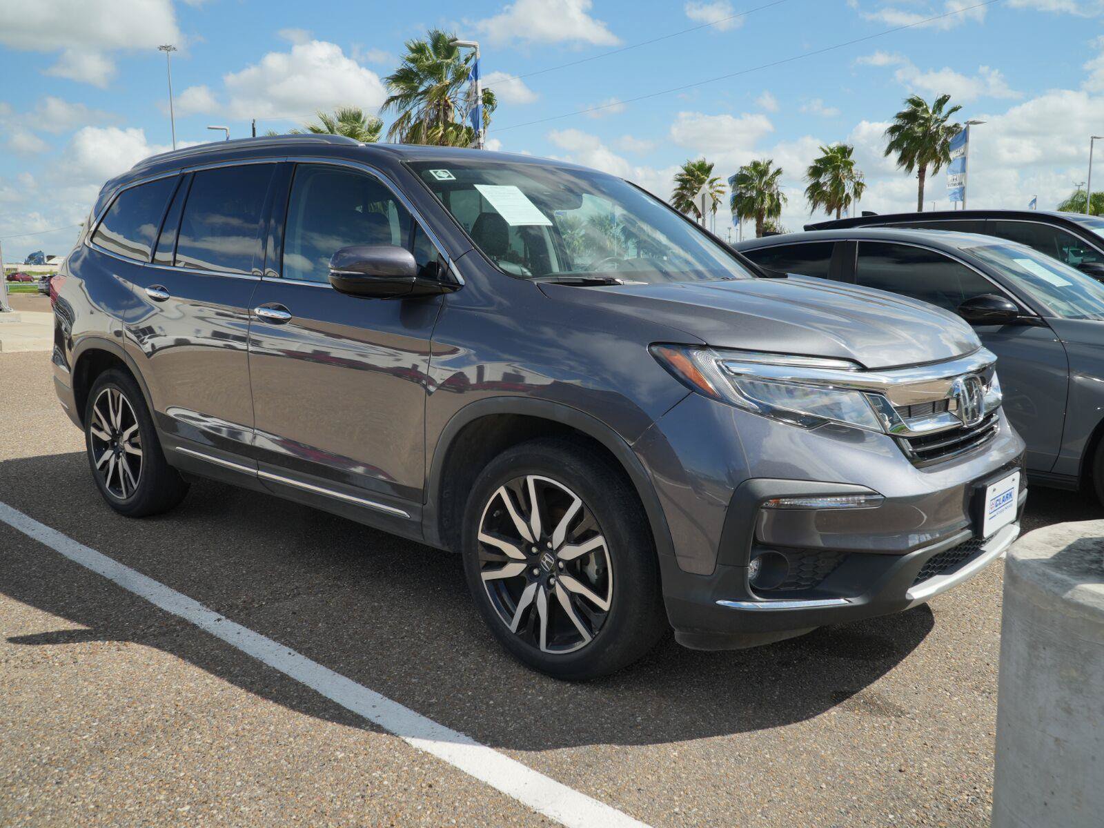 Used 2021 Honda Pilot Touring image 2