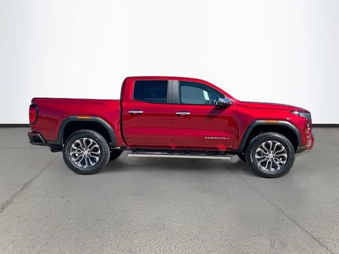New 2026 GMC Canyon Denali image 3