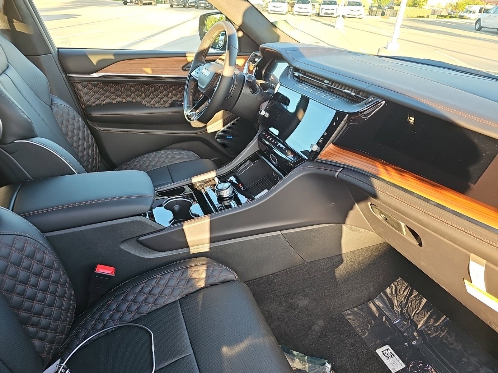 New 2027 Jeep Grand Cherokee Summit AWD/4WD image 10
