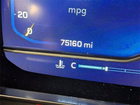 Used 2022 Chevrolet Tahoe LT w/ Luxury Package image 19