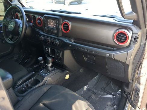 Used 2021 Jeep Wrangler Unlimited Sport image 12